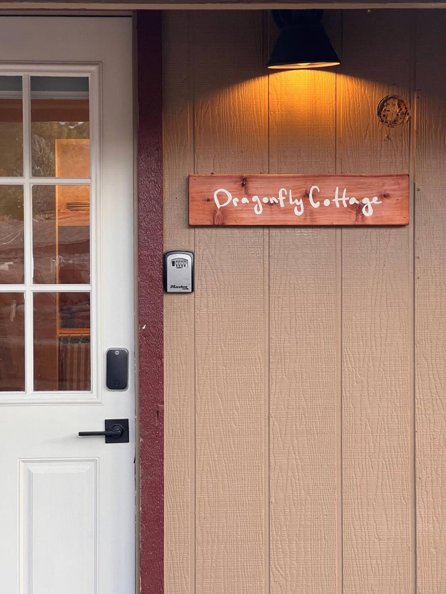 Dragonfly Cottage - Wend'Y Place Off Page Spring 코튼우드 외부 사진